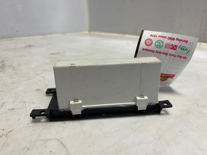 2003 - 2006 Ford Expedition Radio / Headphone Control w/ TV Pkg OEM