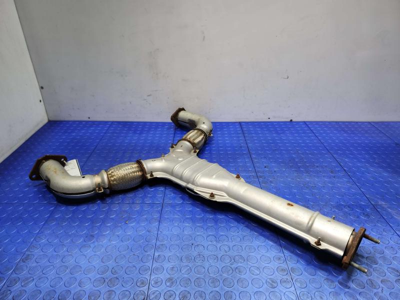 2006 Nissan 350Z Exhaust Cross Over Pipe