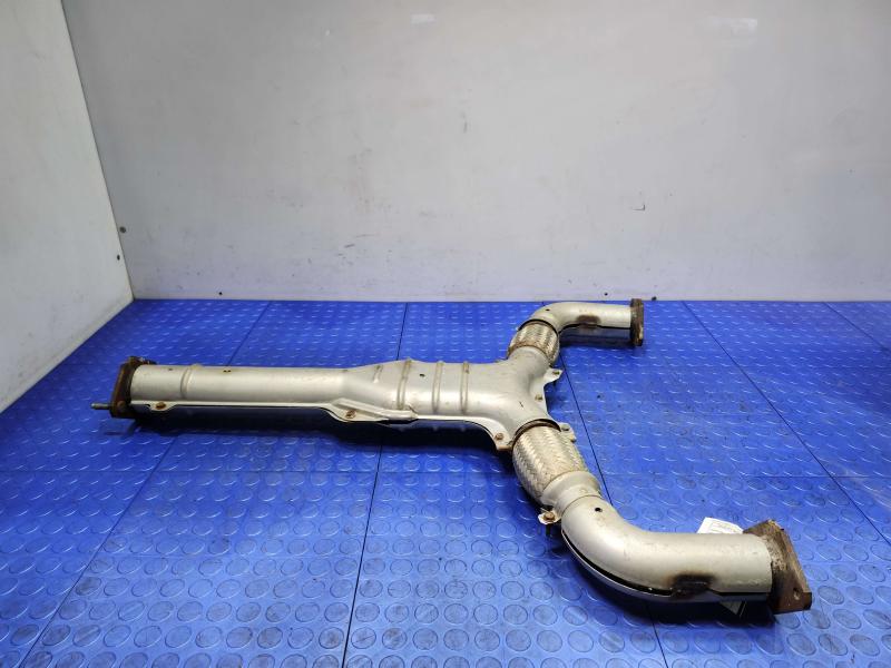 2006 Nissan 350Z Exhaust Cross Over Pipe