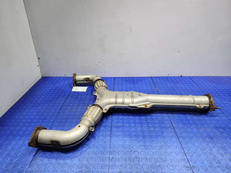 2006 Nissan 350Z Exhaust Cross Over Pipe