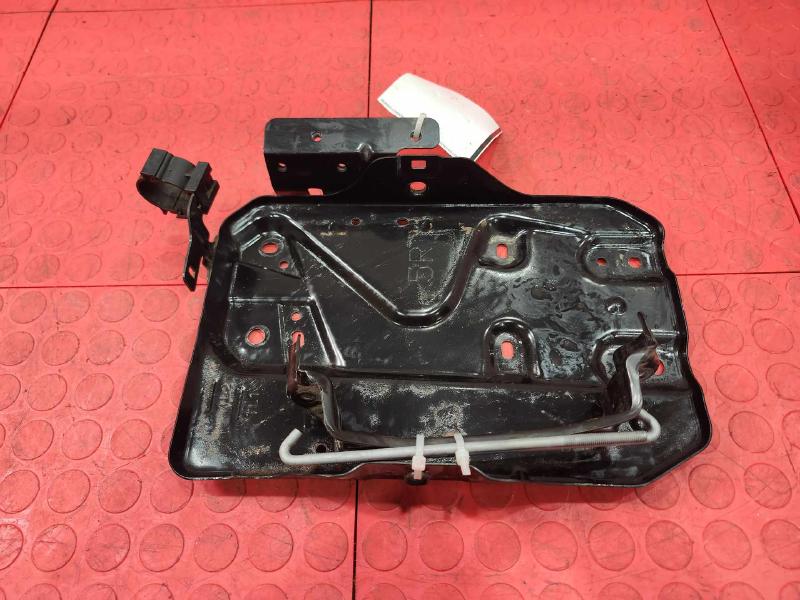 2020 Nissan Kicks Battery Tray