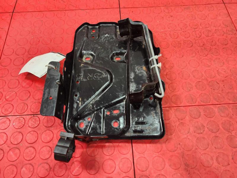 2020 Nissan Kicks Battery Tray