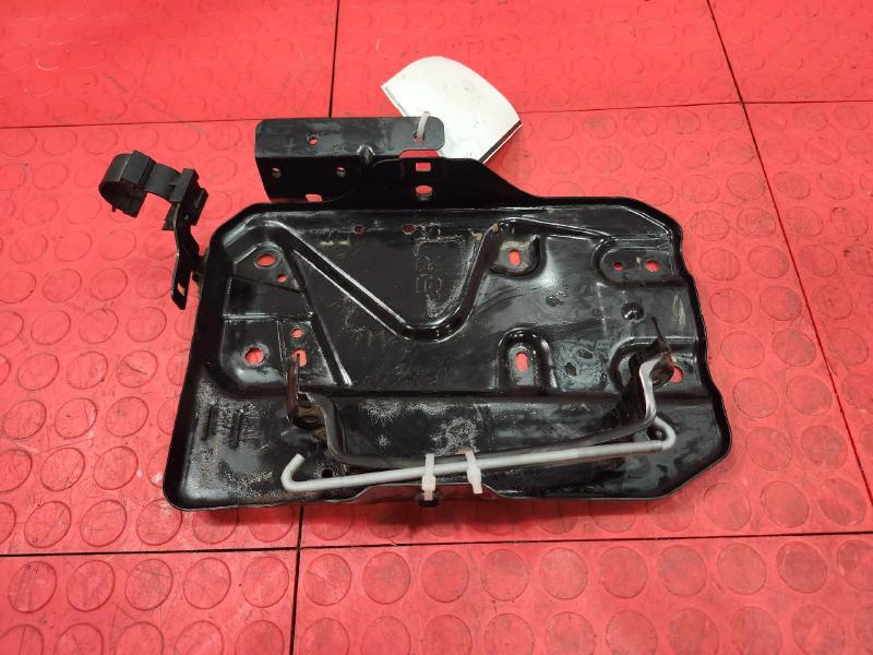 2020 Nissan Kicks Battery Tray