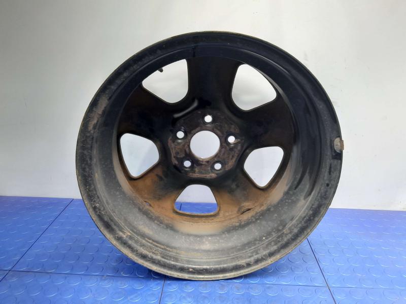 2005 Honda CR-V Wheel