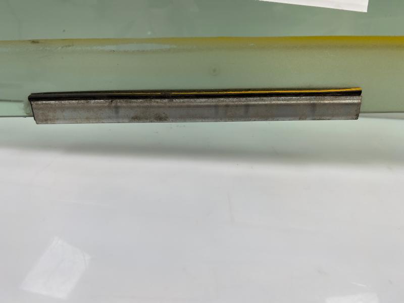 2011 Toyota Prius Front Door Glass/Window