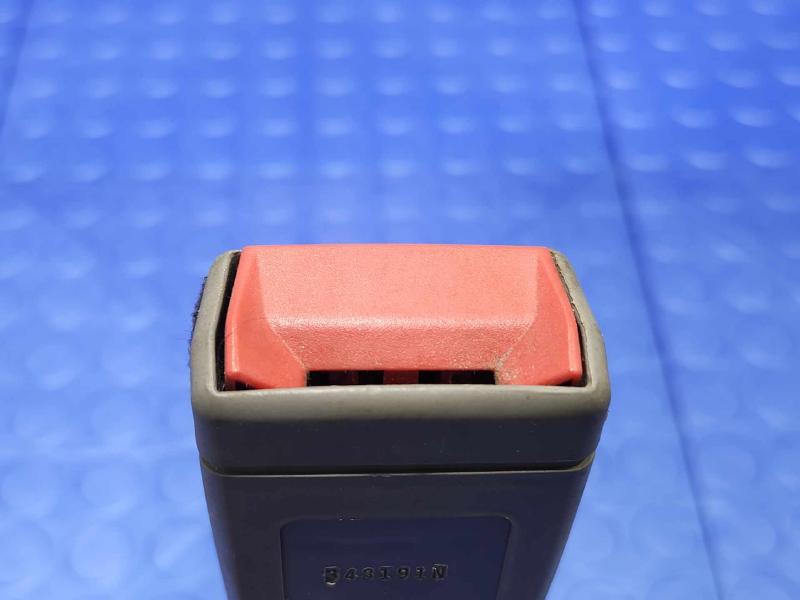 2020 GMC Sierra 1500 Front Seat Belt