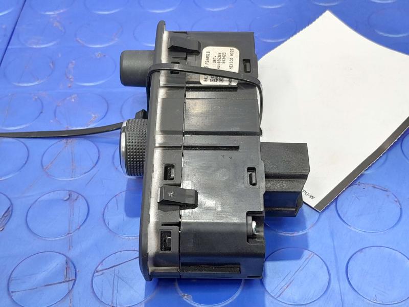 2018 Chevrolet Malibu Headlight Switch (Dash Mtd)