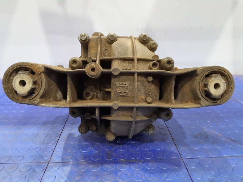 2004 Porsche Cayenne Carrier/Differential Assembly
