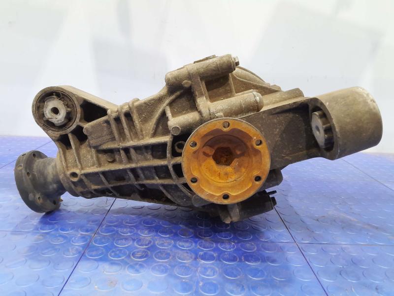 2004 Porsche Cayenne Carrier/Differential Assembly