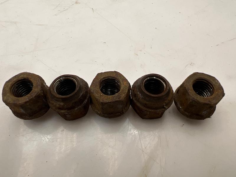 1988 Chevrolet S10 Lug Nuts