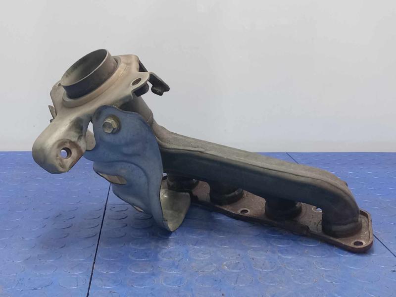 2014 Toyota Corolla Exhaust Manifold