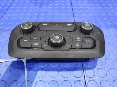 2020 Jeep Renegade Heater A/C Control
