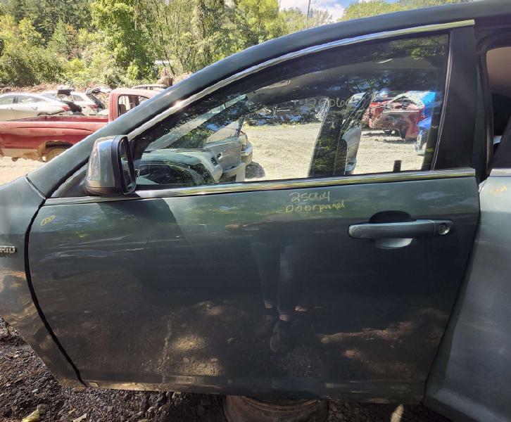 2009 Chevrolet Malibu Front Door
