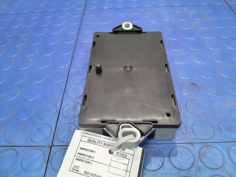 2018 Jaguar XE Cabin Fuse Box