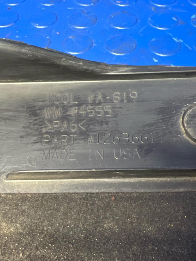 2010-2016 Buick Lacrosse 3.6L Engine Cover Garnish Genuine OEM Part 12649788