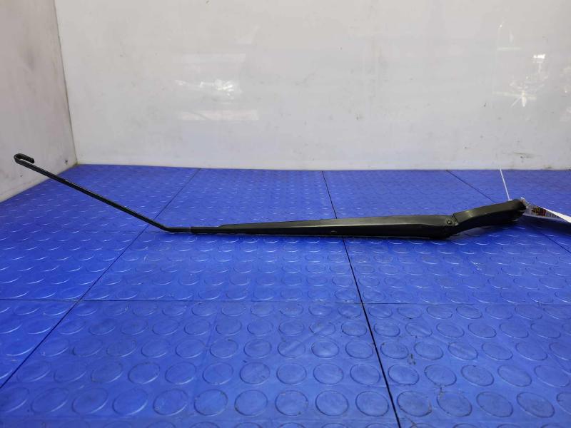 2009 Volkswagen Routan Wiper Arm
