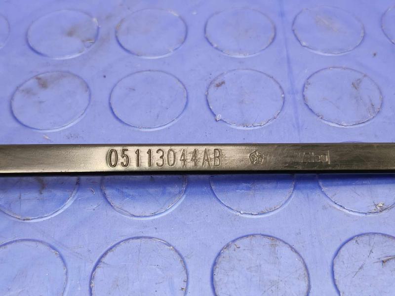 2009 Volkswagen Routan Wiper Arm