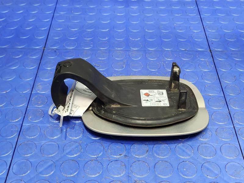 2015 Ford Fusion Fuel Tank Door