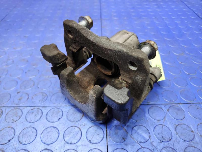 2015 Toyota Avalon Caliper