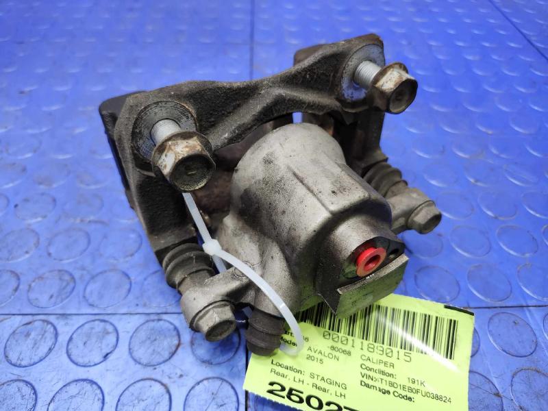 2015 Toyota Avalon Caliper