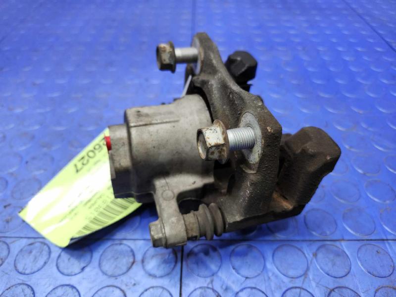 2015 Toyota Avalon Caliper