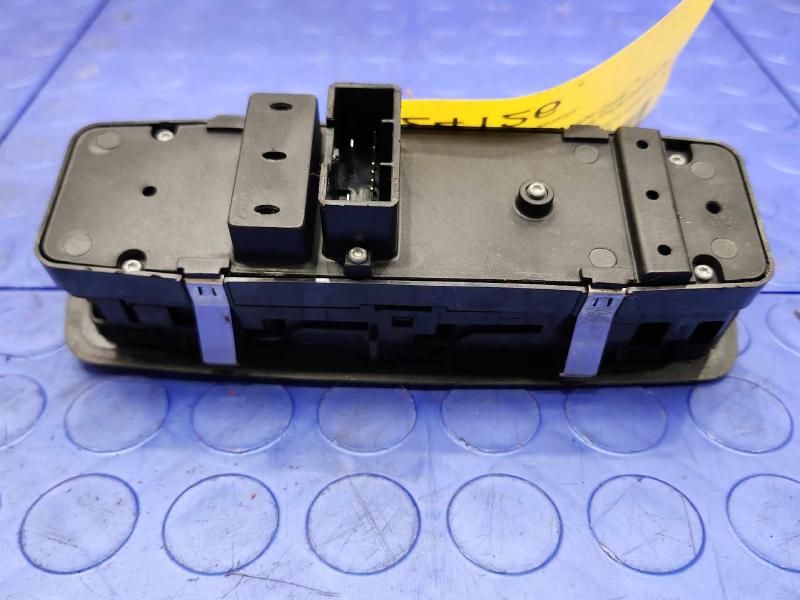 2016 Jeep Cherokee Door Switch Front