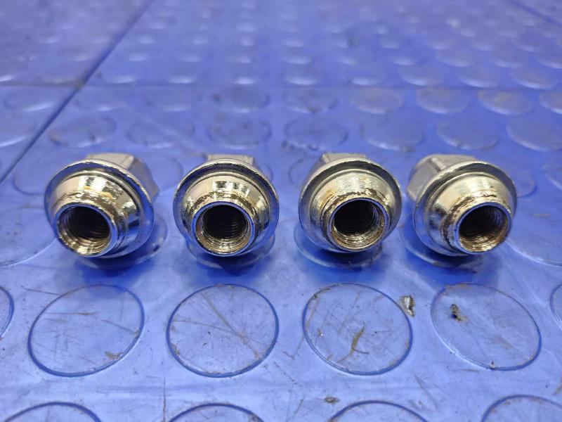 2020 Kia Rio Lug Nuts
