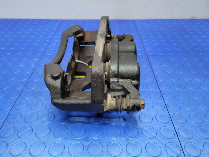 2013 Ford F-350 Super Duty Caliper