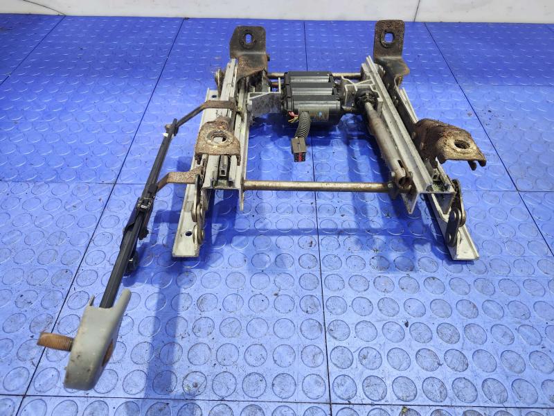 2004 Ford Explorer Seat Track