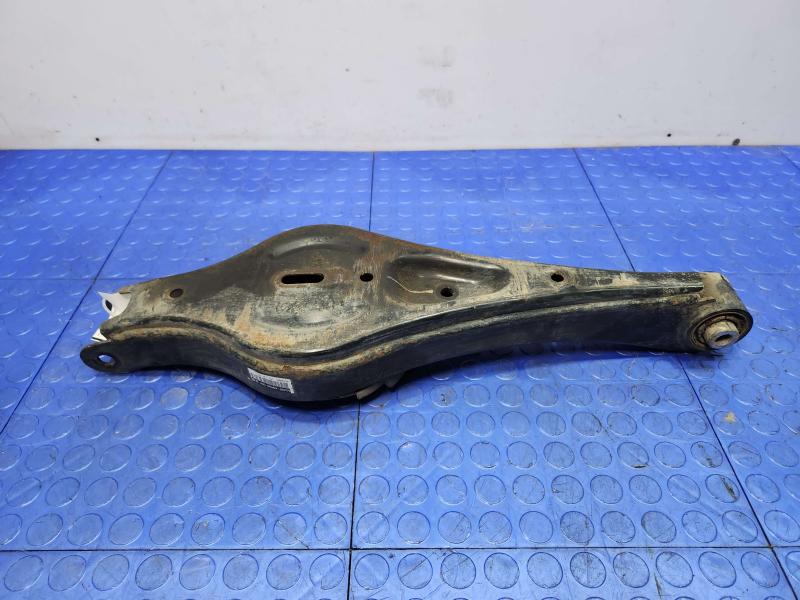 2016 Kia Sedona Lower Control Arm Rr