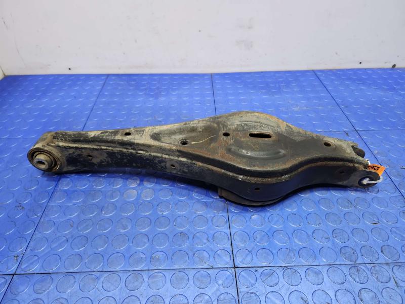 2016 Kia Sedona Lower Control Arm Rr