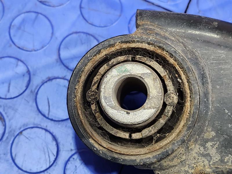 2016 Kia Sedona Lower Control Arm Rr