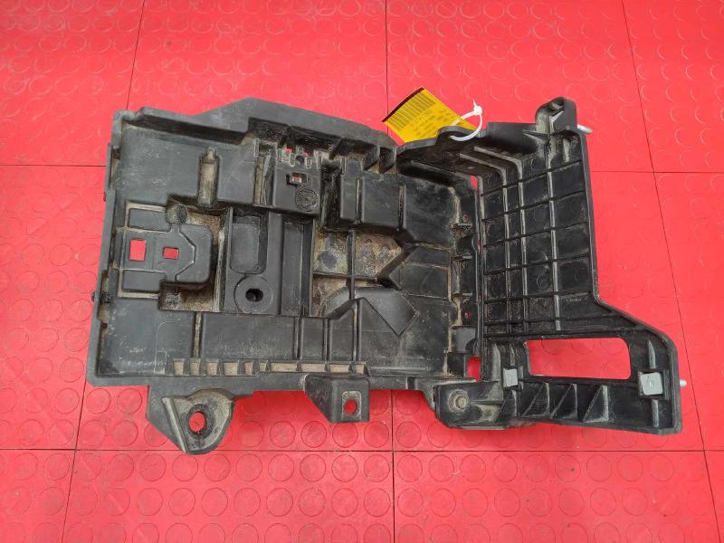 2015-2017 Chrysler 200 Battery Tray Carrier Genuine OEM Part 68186053AC