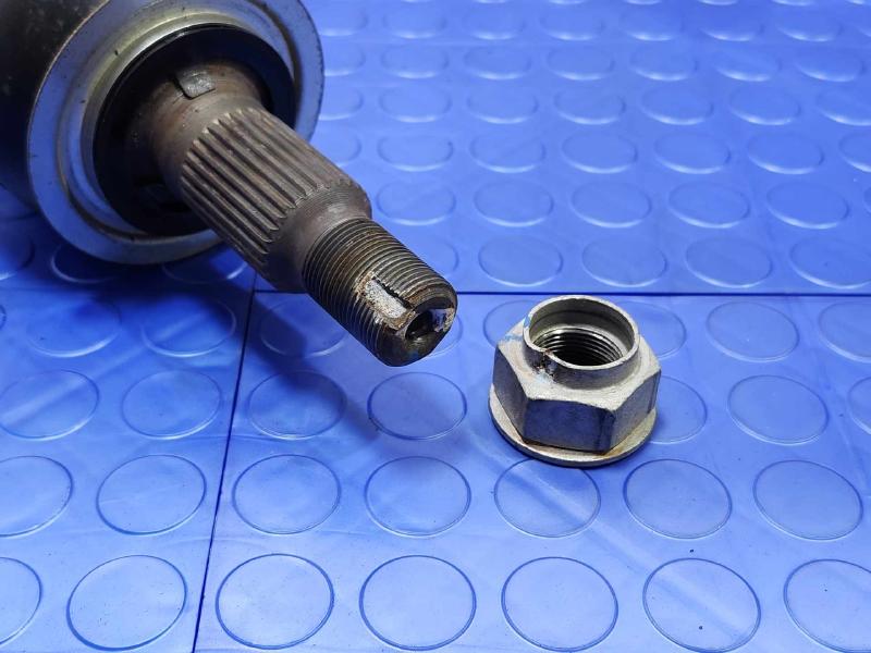 2014 Cadillac CTS Axle Shaft