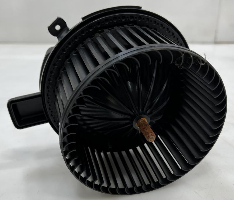 2019 GMC Acadia Blower Motor