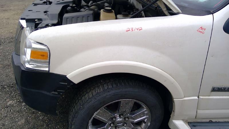 2007 Ford Expedition Fender