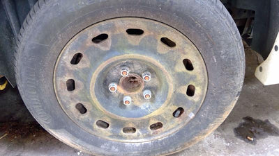 2005 Ford Crown Victoria Wheel