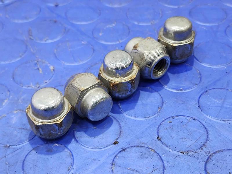2015 Mazda CX-5 Lug Nuts
