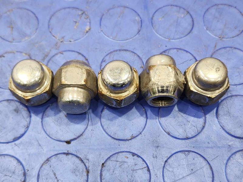2015 Mazda CX-5 Lug Nuts