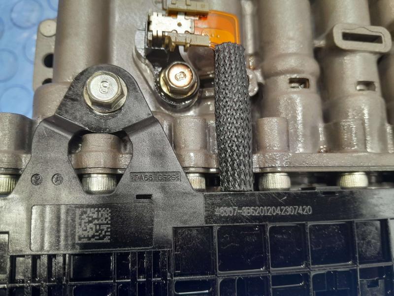 2010-2013 Kia Forte 2.0L Automatic 6 Speed Transmission Valve Body OEM 462103B611