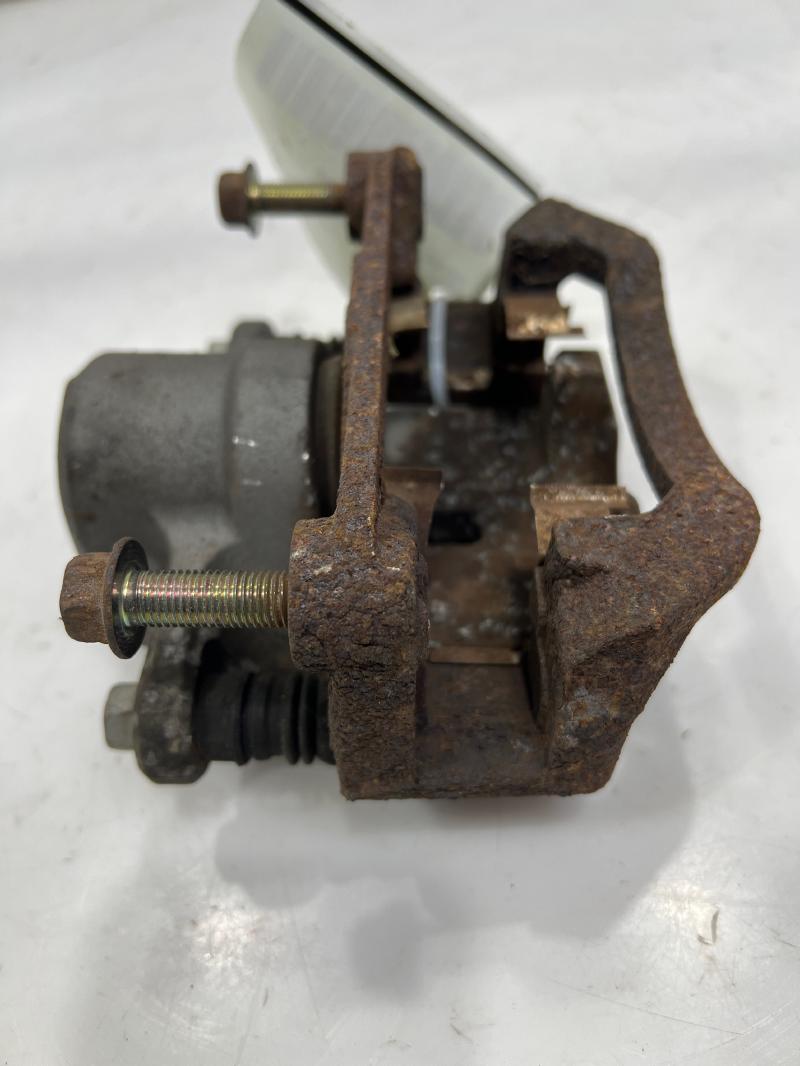 2014 Subaru Forester Caliper