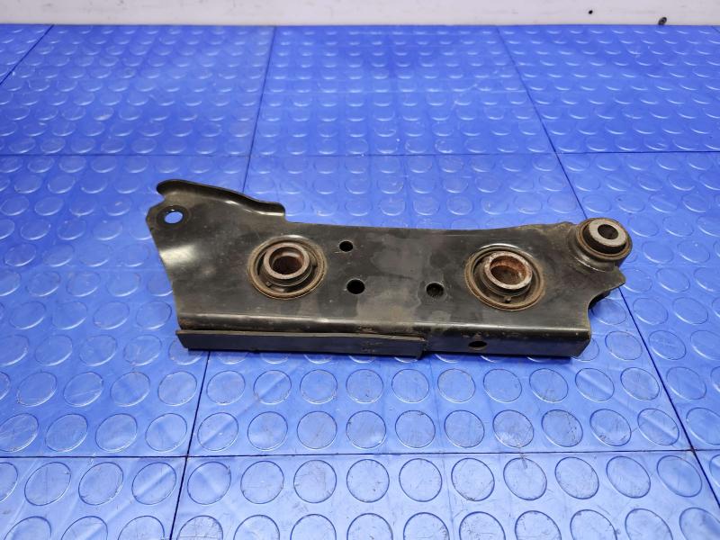2022 Nissan Altima Lower Control Arm Rr