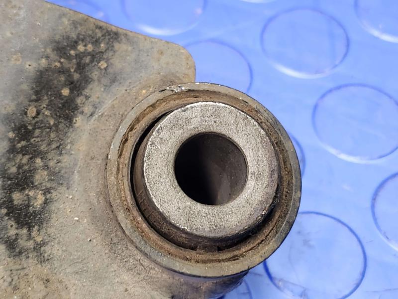 2022 Nissan Altima Lower Control Arm Rr