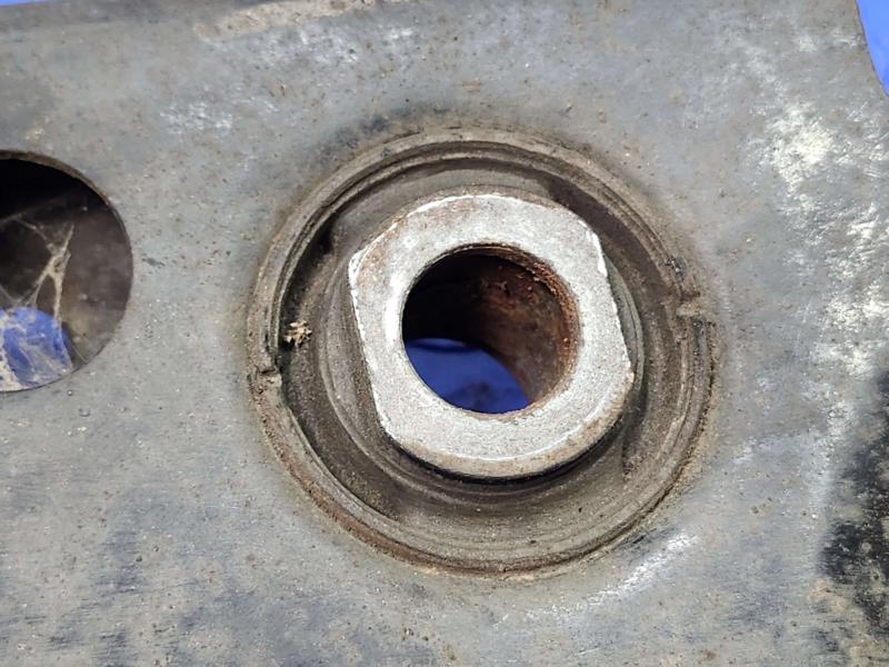 2022 Nissan Altima Lower Control Arm Rr