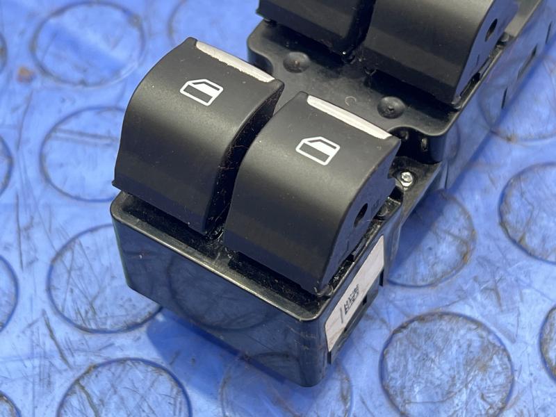 2016 Ford F-150 Door Switch Front