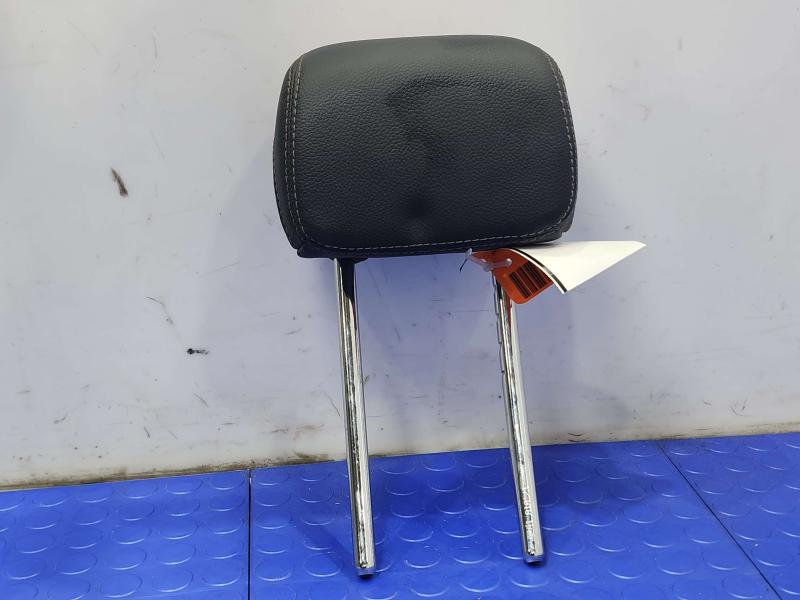 2017 Mercedes C-Class Headrest
