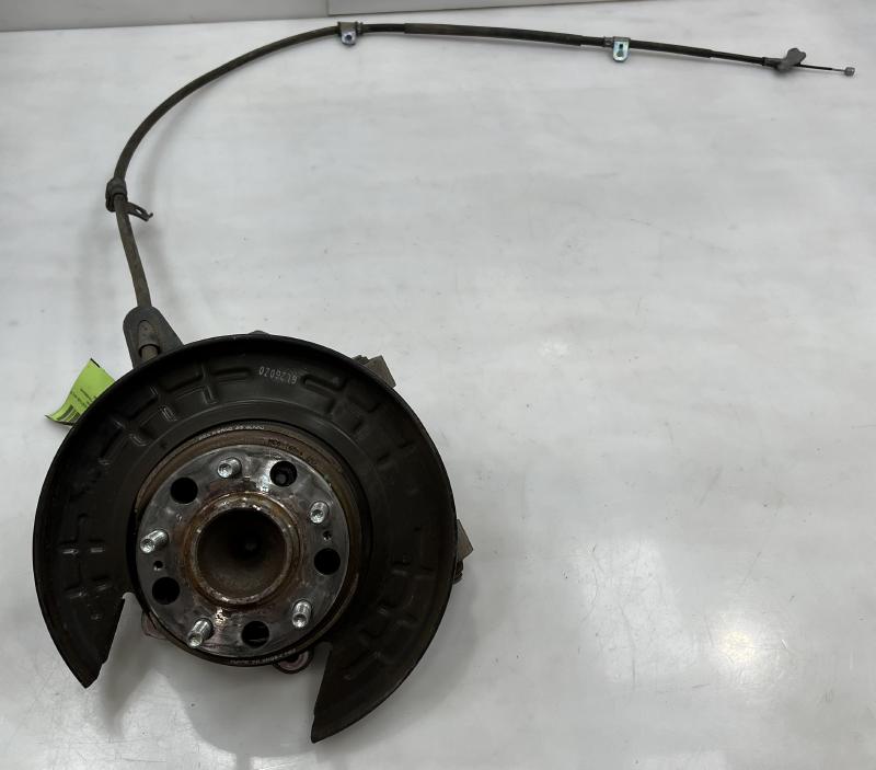 2015 - 2019 Hyundai Sonata Rear Spindle Knuckle w/ Hub RH Passenger Side OEM 52720C2100
