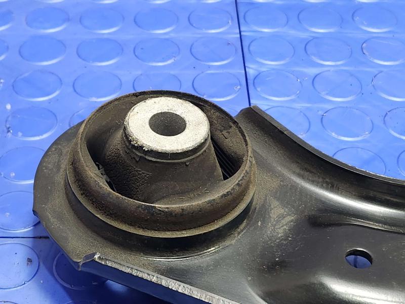 2019 Toyota Camry Lower Control Arm Rr