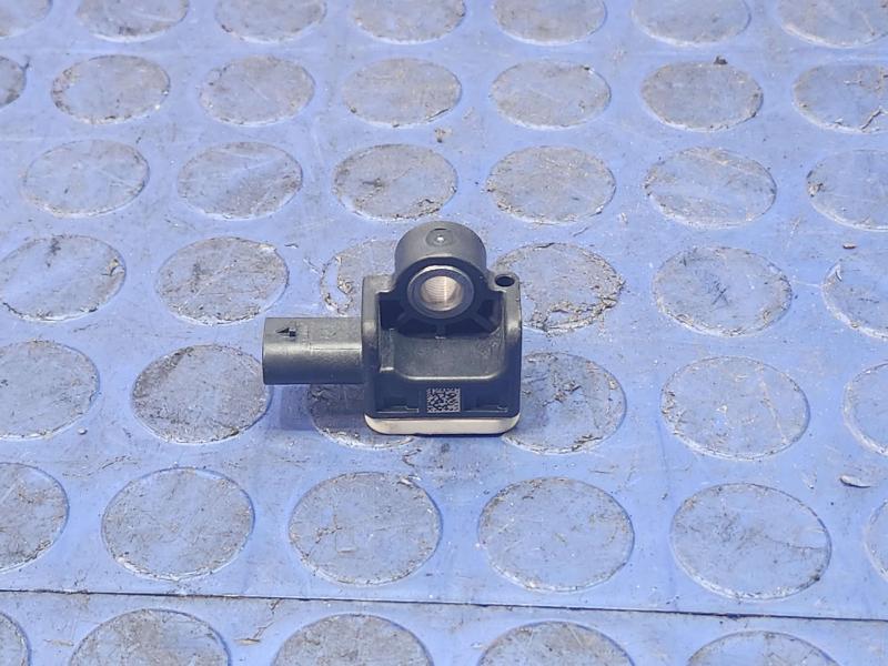 2011-2020 Dodge Durango Crash Impact Sensor Genuine OEM Part 56054085AA