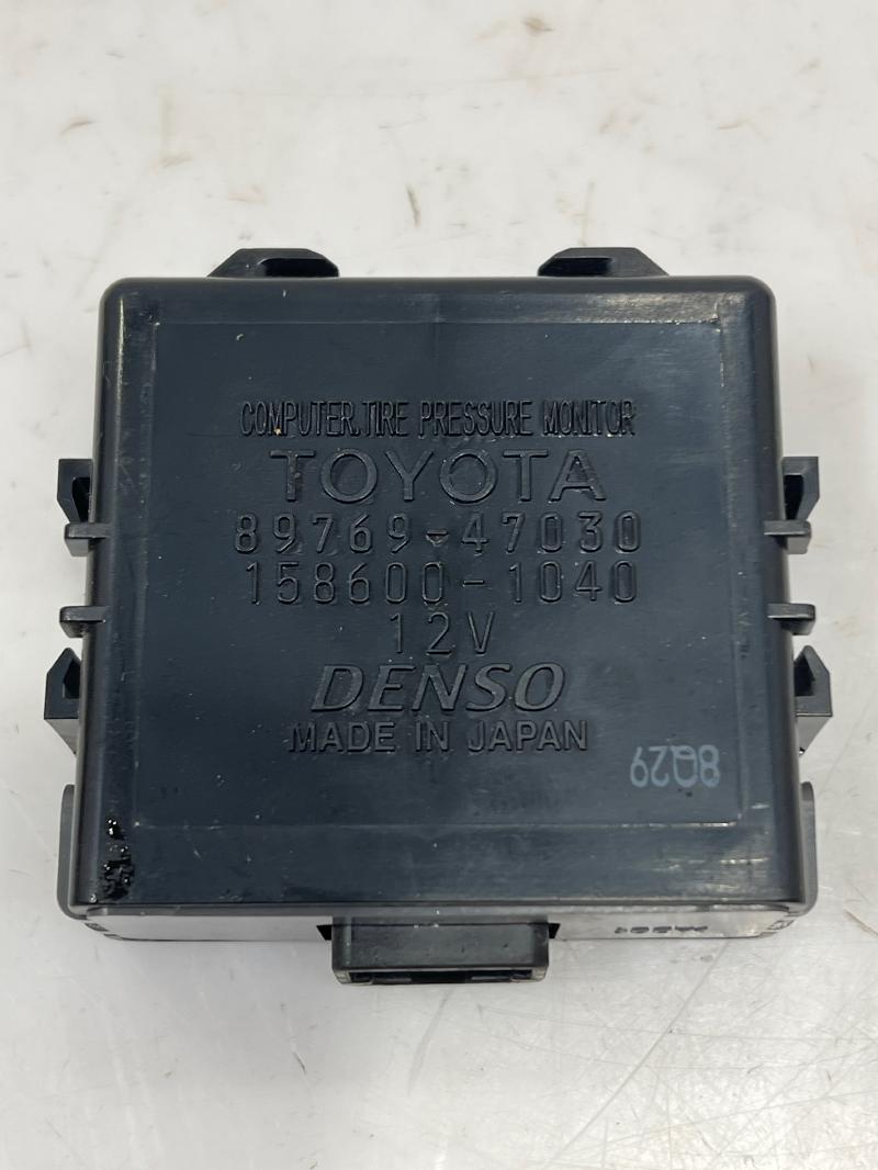 2010 - 2015 Toyota Prius TPMS Tire Pressure Monitor Module OEM 8976947030